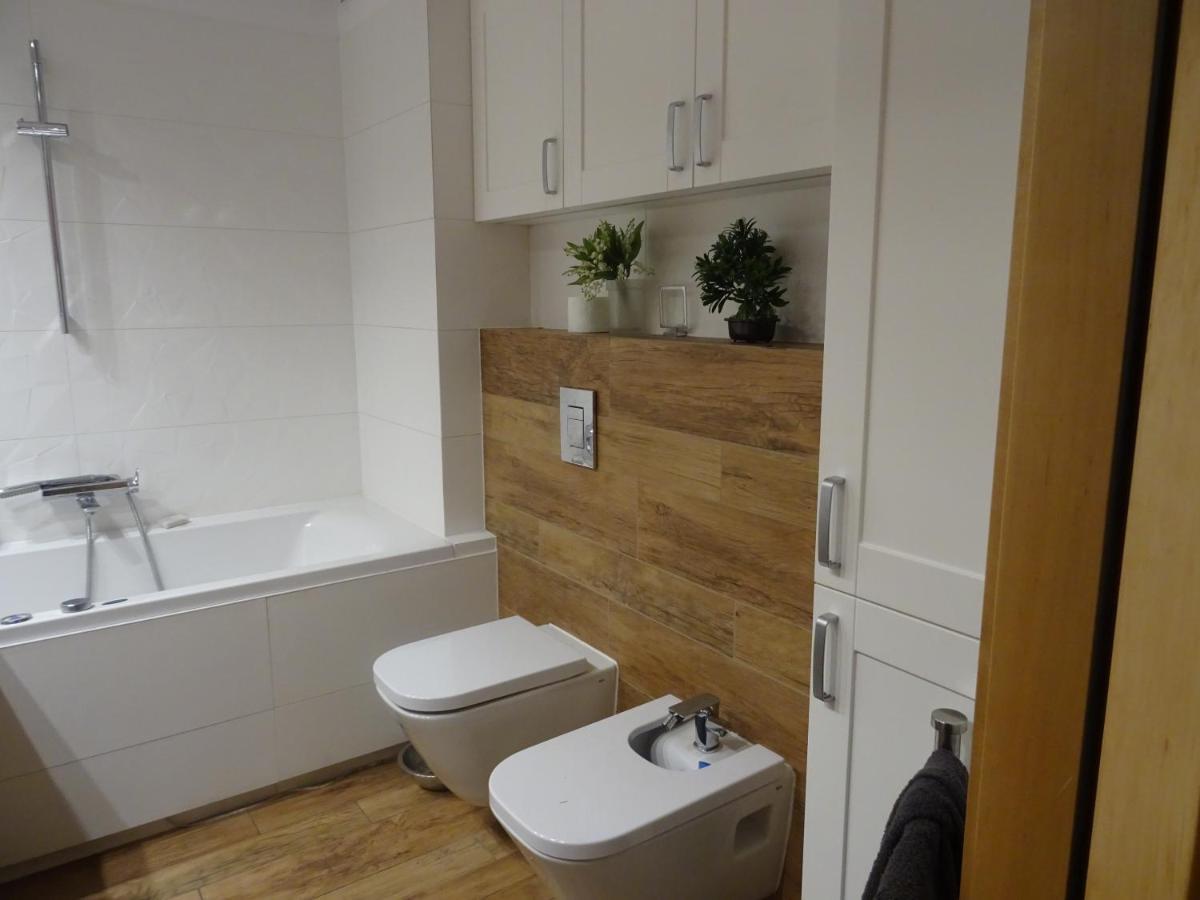 Apartament W Centrum, Garaz I Jakuzzi W Cenie فروتسواف المظهر الخارجي الصورة